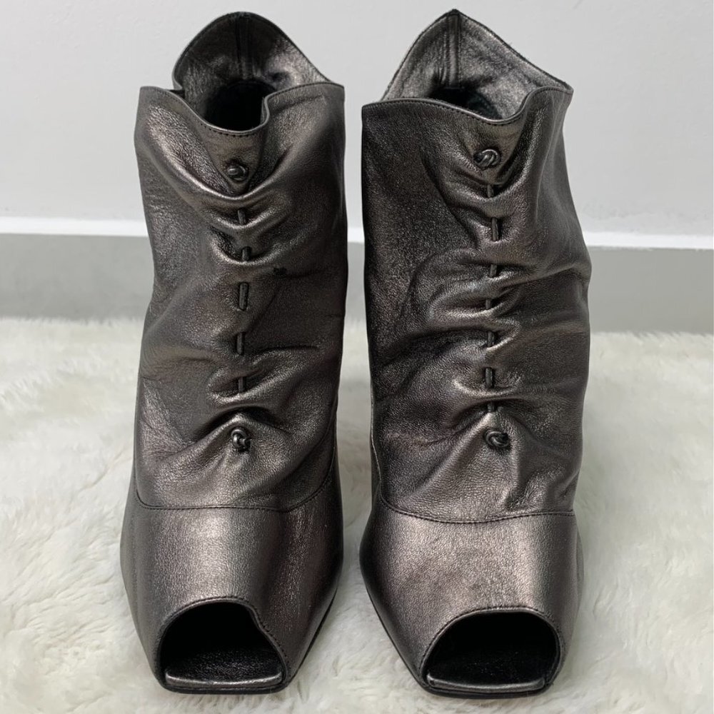 Manolo Blahnik Women's Pewter Silver Peep Toe Ruched Stiletto Booties Size 38.5